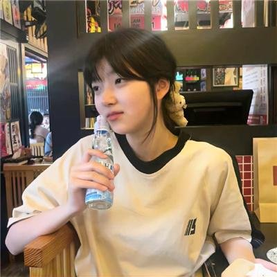 编织的女孩
